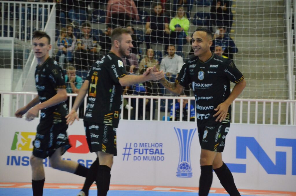 Mais de 80% de aproveitamento: Futsal São Lourenço está entre os quatro primeiros na classificação da LNF